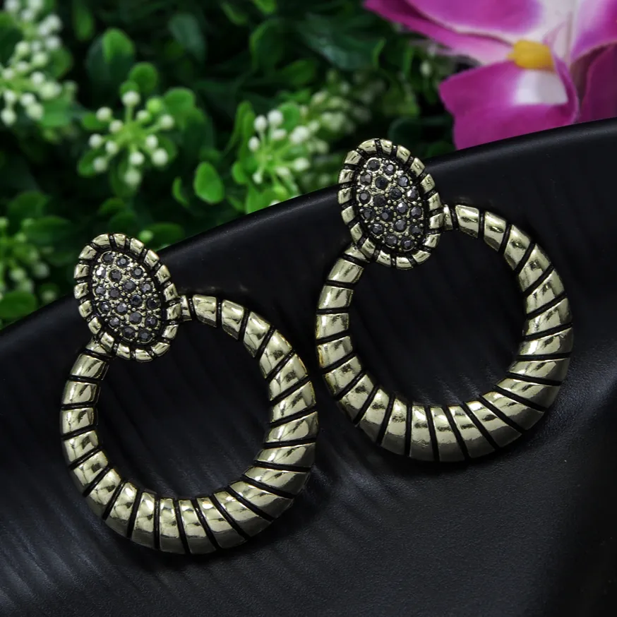 Antique Gold/Silver Plated Rustic Round Shaped Drop Earring