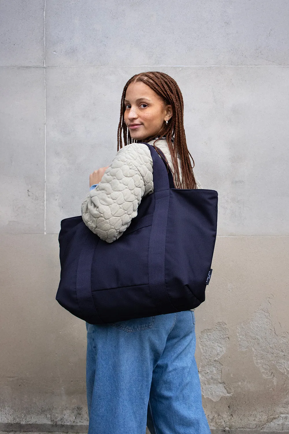 Black | Carryall Tote Bag