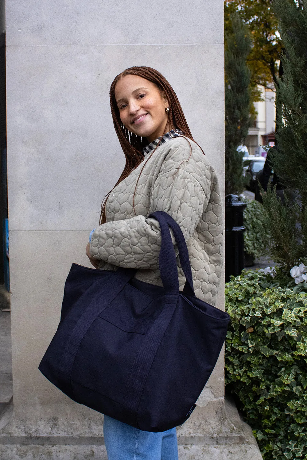 Black | Carryall Tote Bag