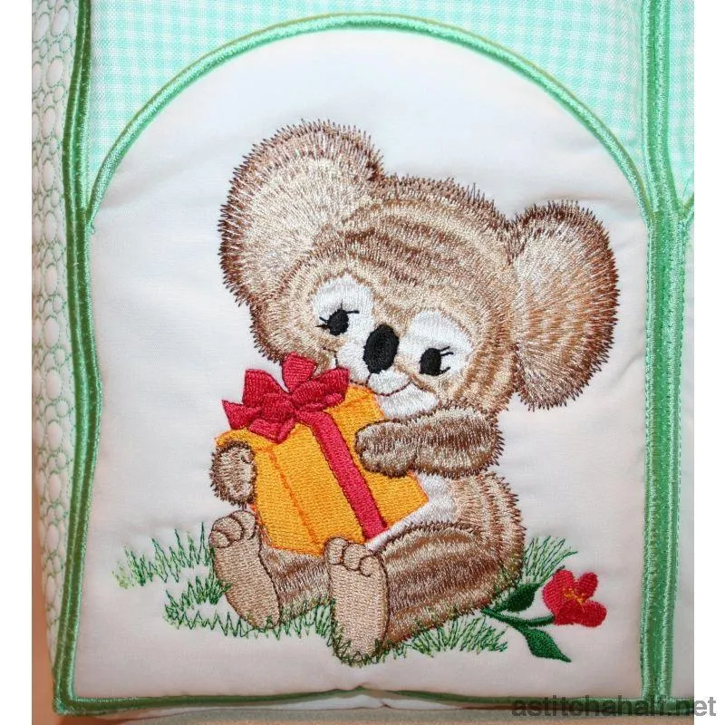 Fuzzy Wuzzy Tote Bag 03