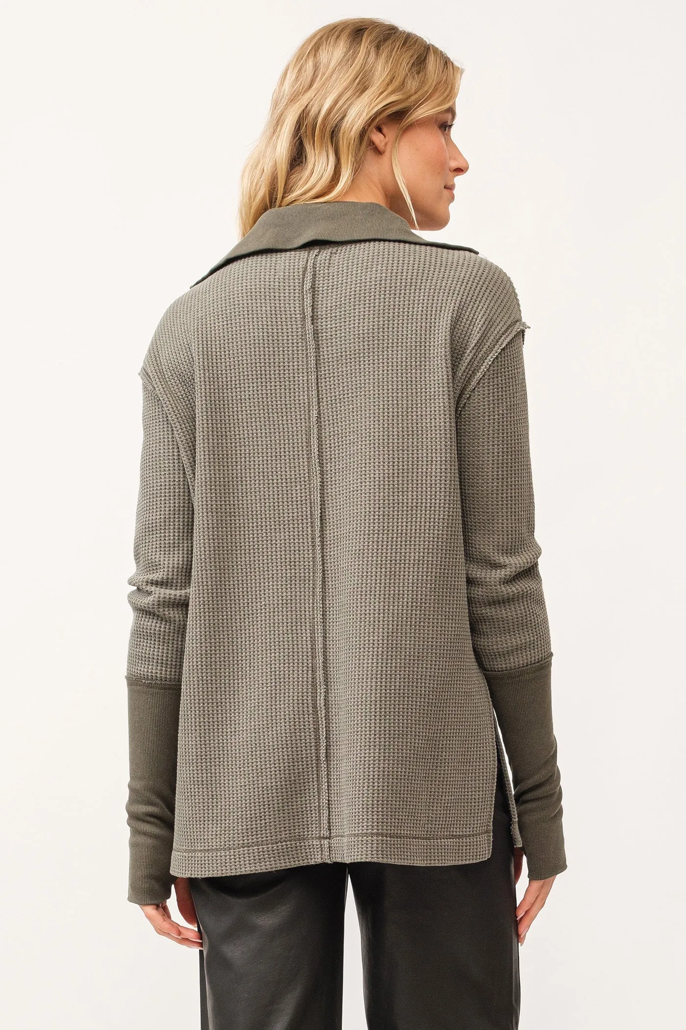 TANYA V-NECK OVERSIZED LONG SLEEVE TOP DARK OLIVE